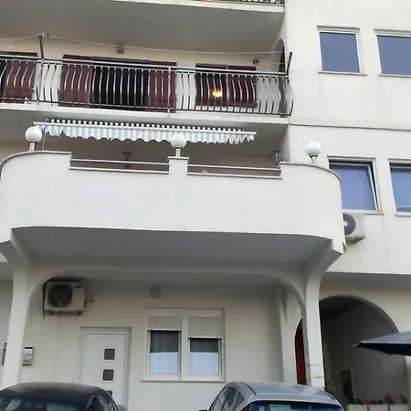 شقة Studio Apartman Nena
