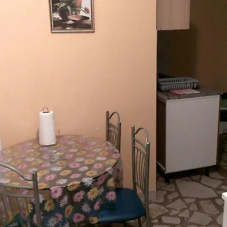 شقة Studio Apartman Nena