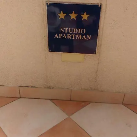 شقة Studio Apartman Nena *