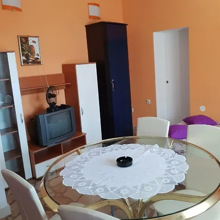 Studio Apartman Nena * سبليت
