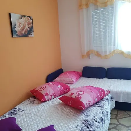شقة Studio Apartman Nena
