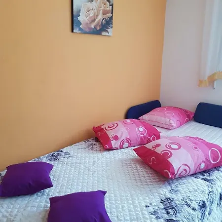 شقة Studio Apartman Nena